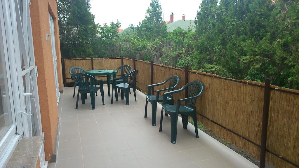 Orchidea Apartman تاتا الغرفة الصورة