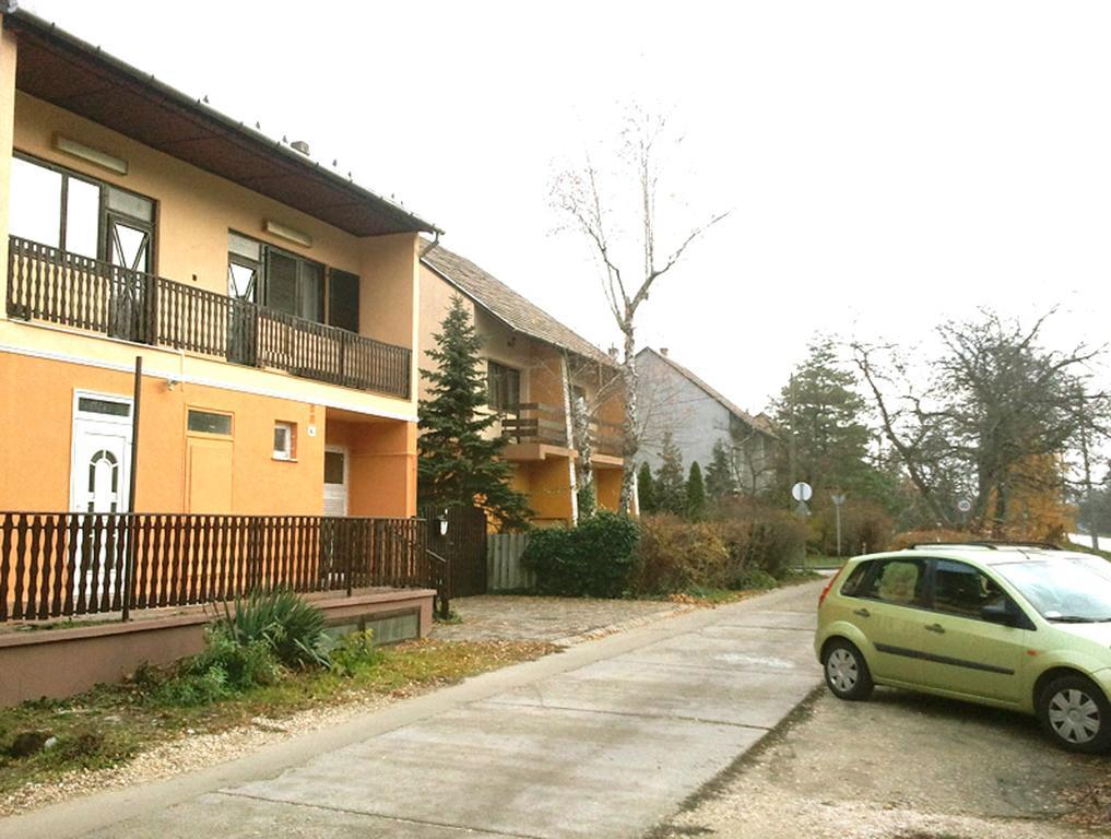 Orchidea Apartman تاتا الغرفة الصورة