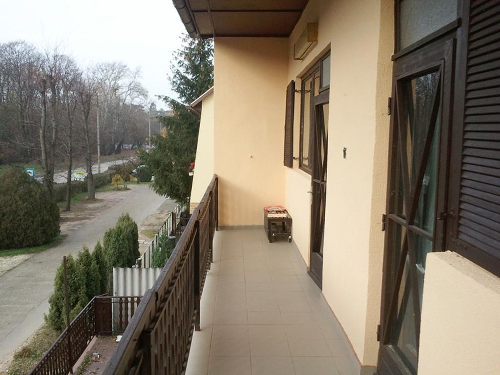 Orchidea Apartman تاتا الغرفة الصورة
