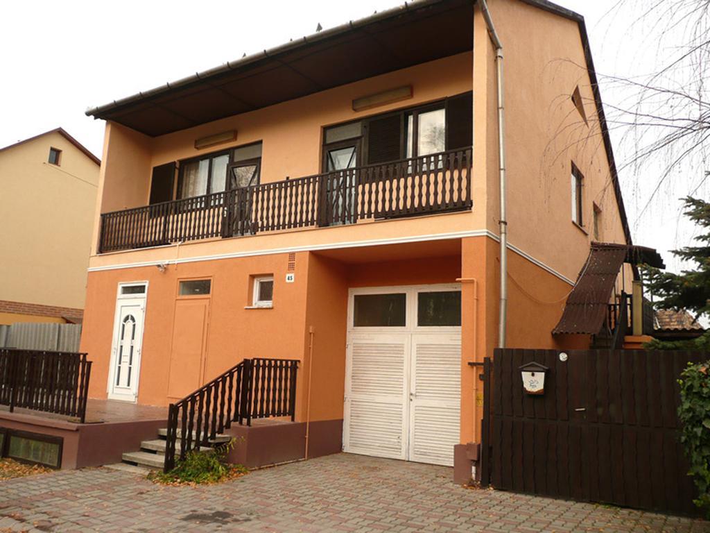 Orchidea Apartman تاتا المظهر الخارجي الصورة