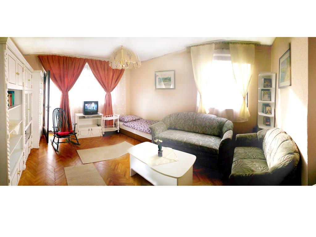 Orchidea Apartman تاتا الغرفة الصورة