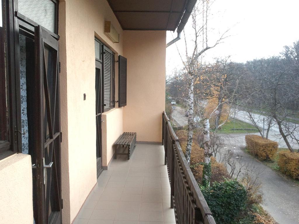 Orchidea Apartman تاتا الغرفة الصورة